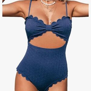 CUPSHE Women's Blue Cutout with Scallop Trim One Piece Swimsuit S